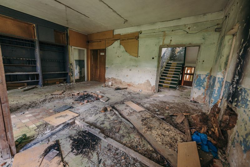 Walls Demolition